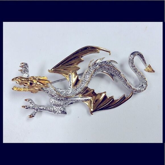 Franklin Mint Flying Dragon Brooch - Picture 5 of 5